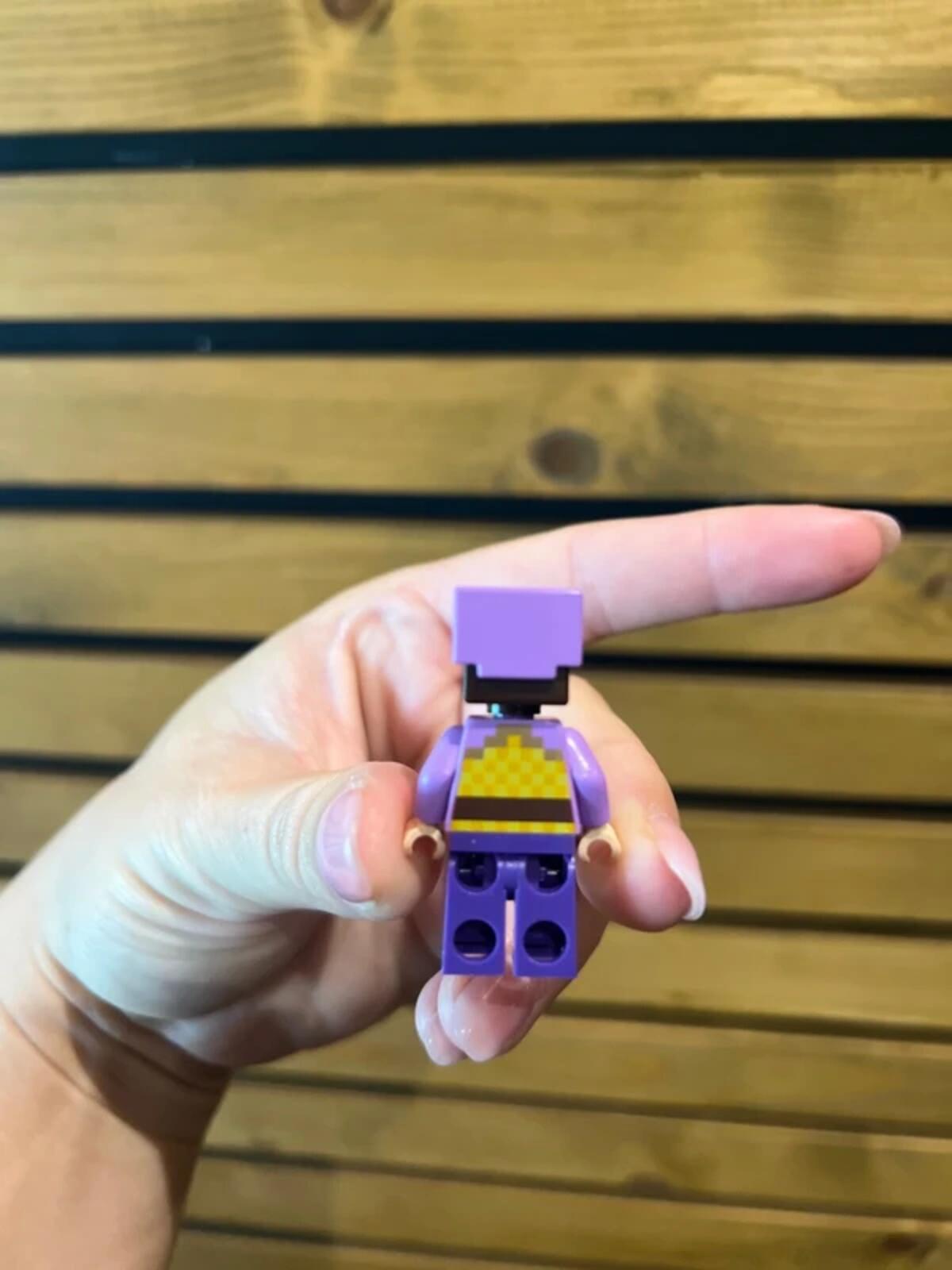LEGO Minecraft End Warrior Minifigure Figurine