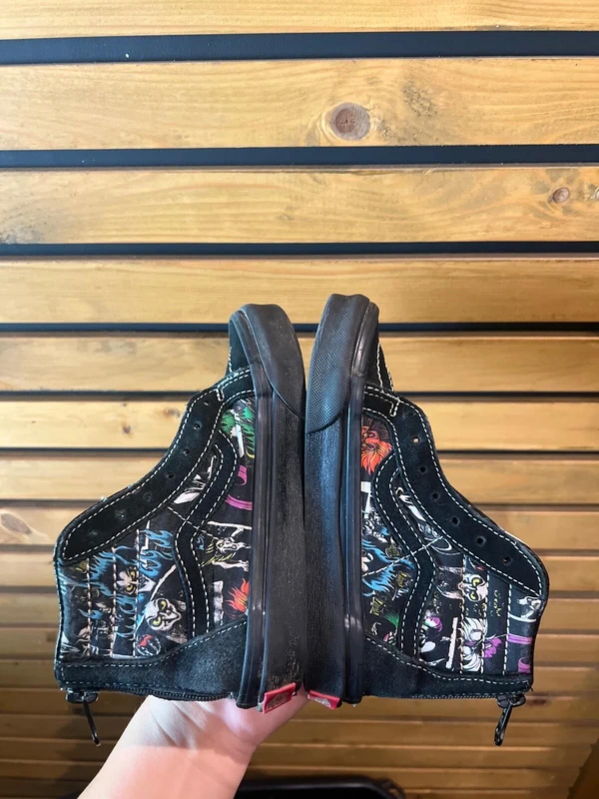 Vans x Disney Villains Black Character Trainers UK11.5