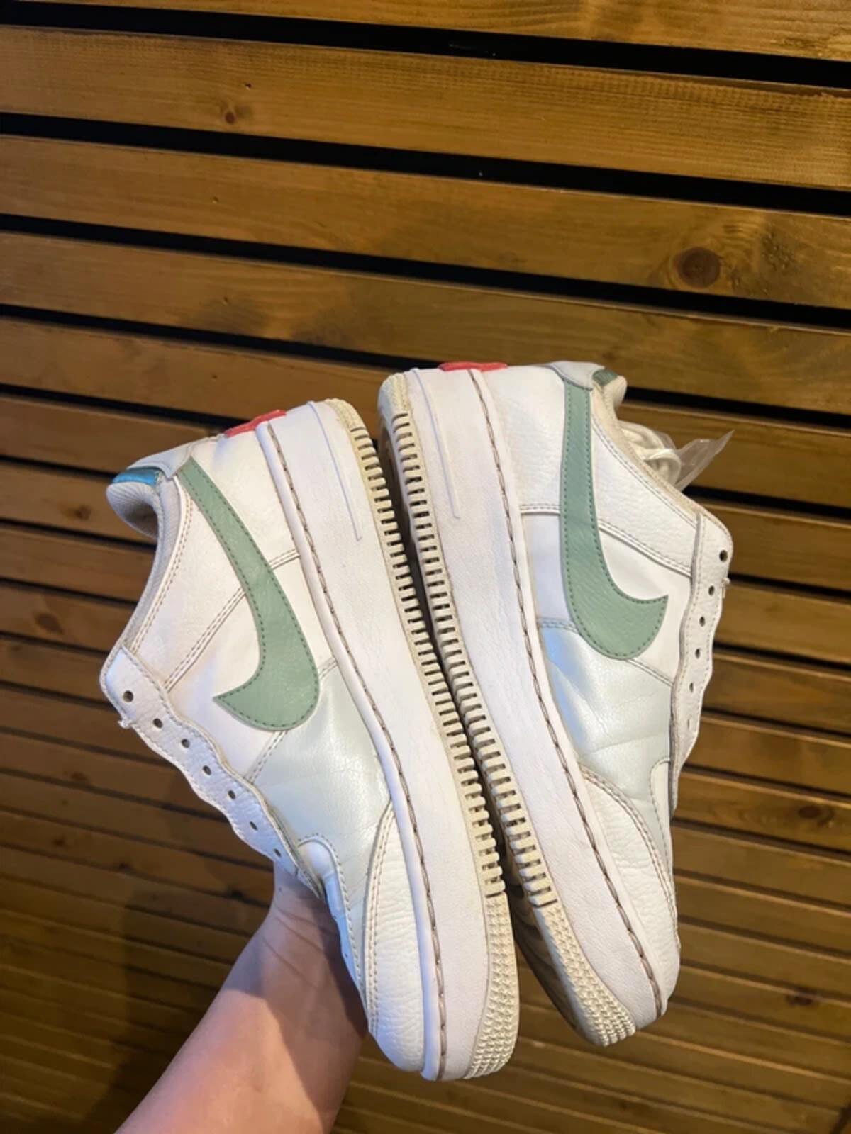 Nike Air Force One Shadow Seafoam Trainers UK6