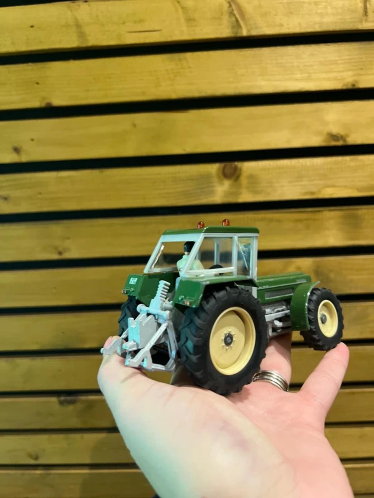 Siku Schluter Super 1050V Die Cast Vintage 1990’s 1:32 Model Tractor