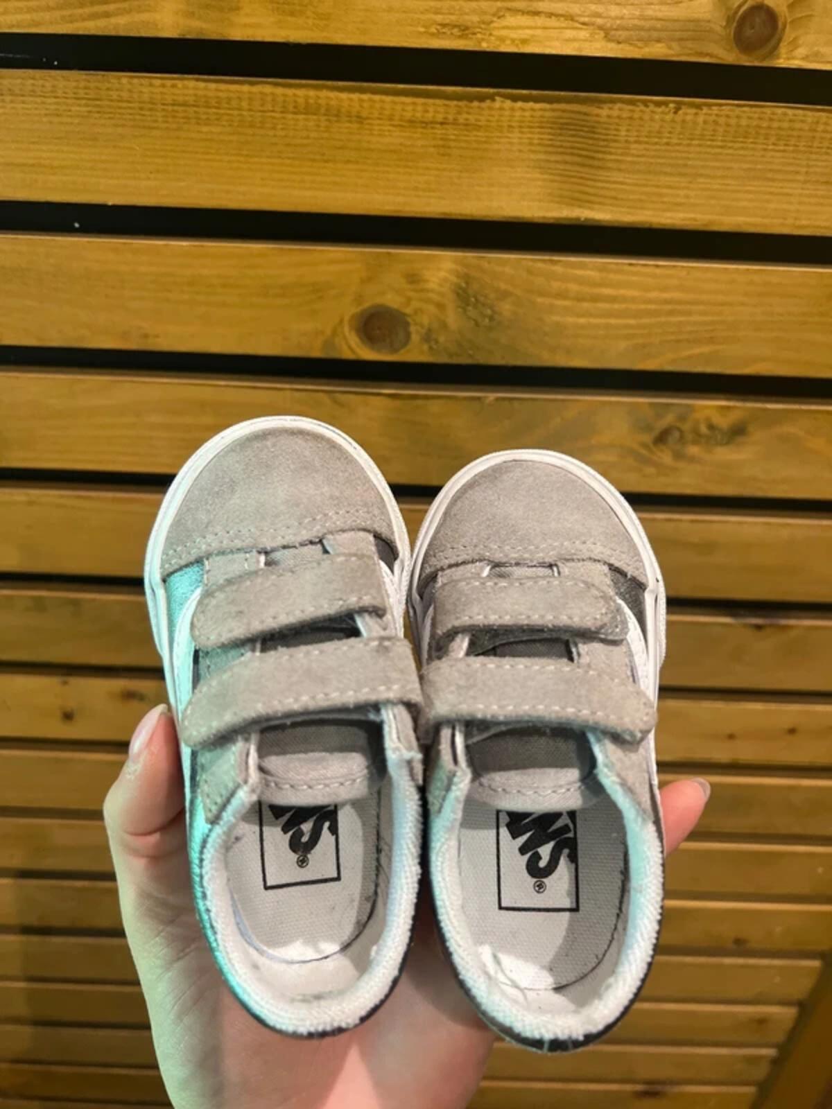 Vans Old Skool V Silver Metallic Trainers UK5