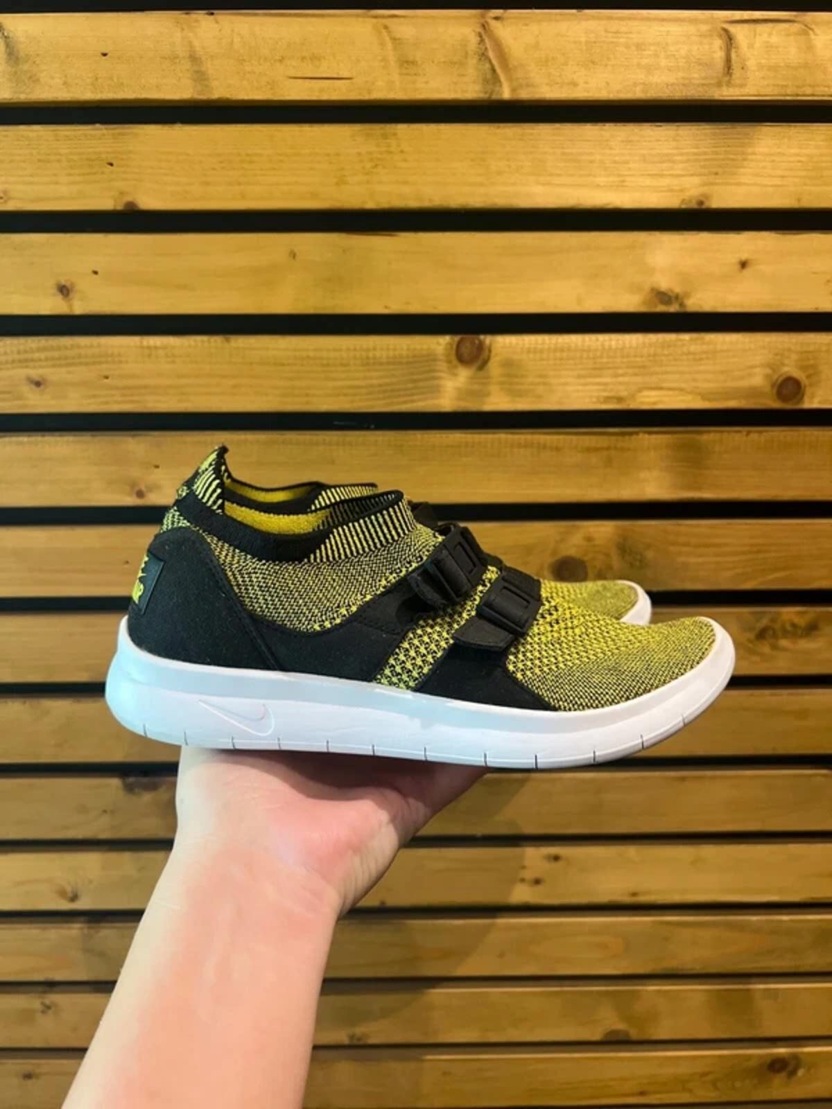 Nike Air Sock Racer Ultra Flyknit Running Trainers UK4