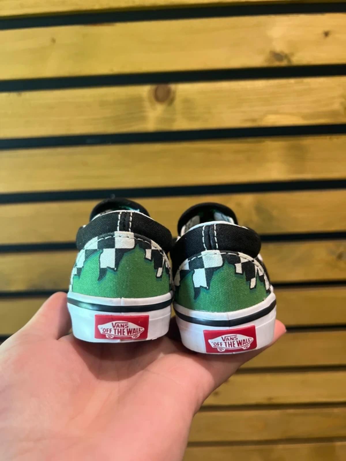 Vans x Marvel Hulk Checkerboard Trainers UK3