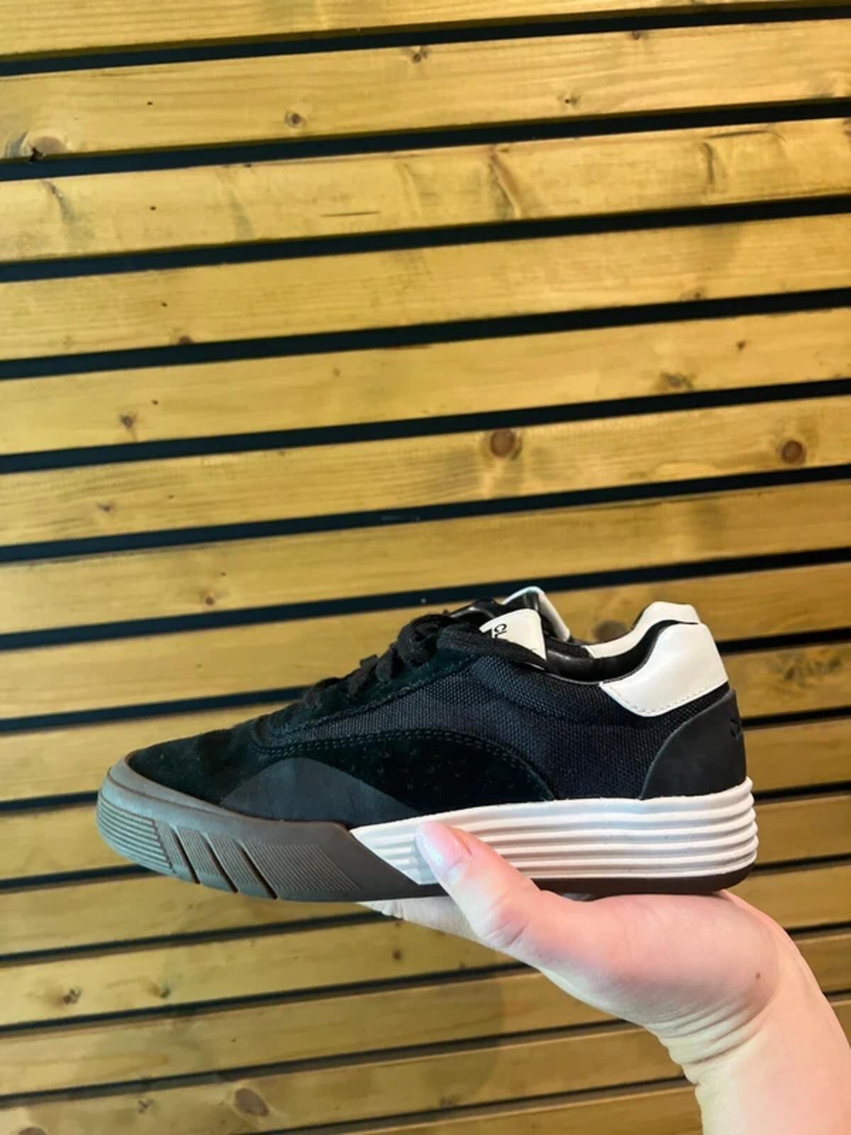 Clarks Cica Classic Trainers UK1.5G