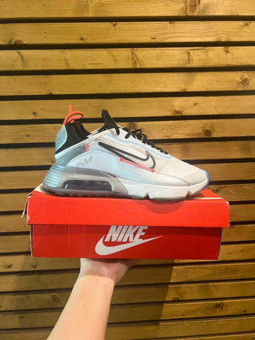 Nike Air Max 2090 Trainers UK7.5