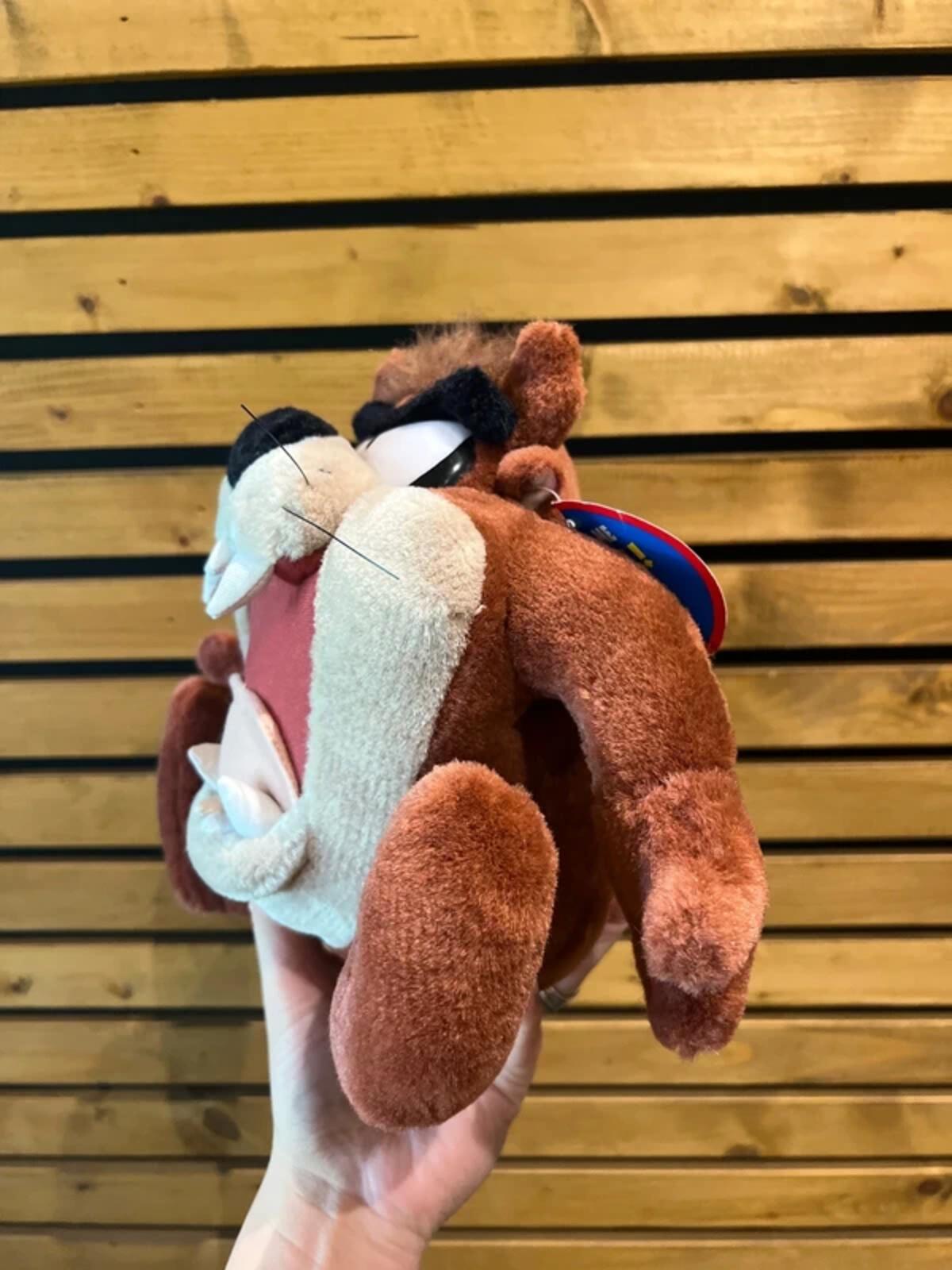 Vintage 1997 Looney Tunes Taz Electronic Plush Toy