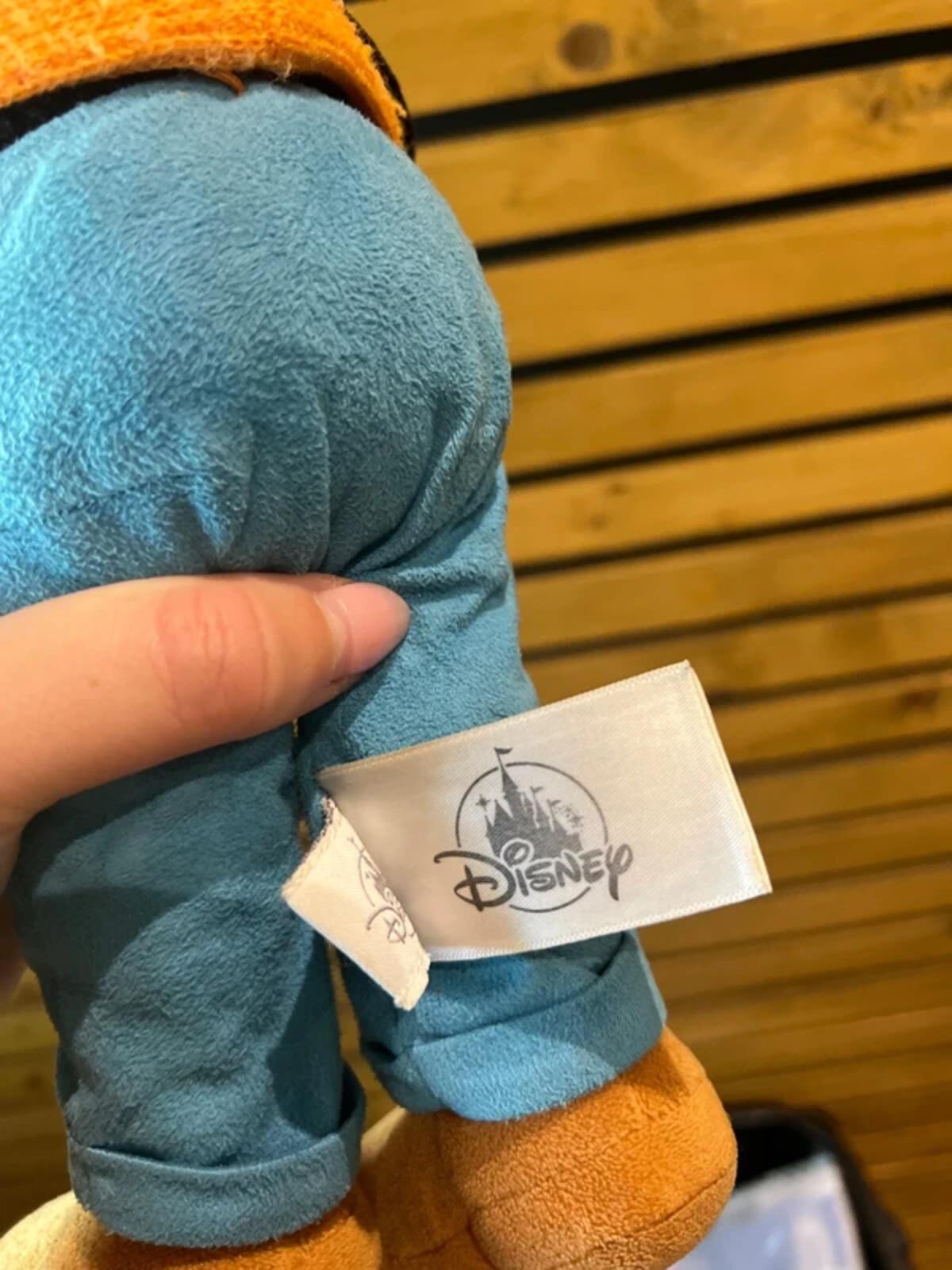 Disney Parks Goofy Hong Kong Plush Toy