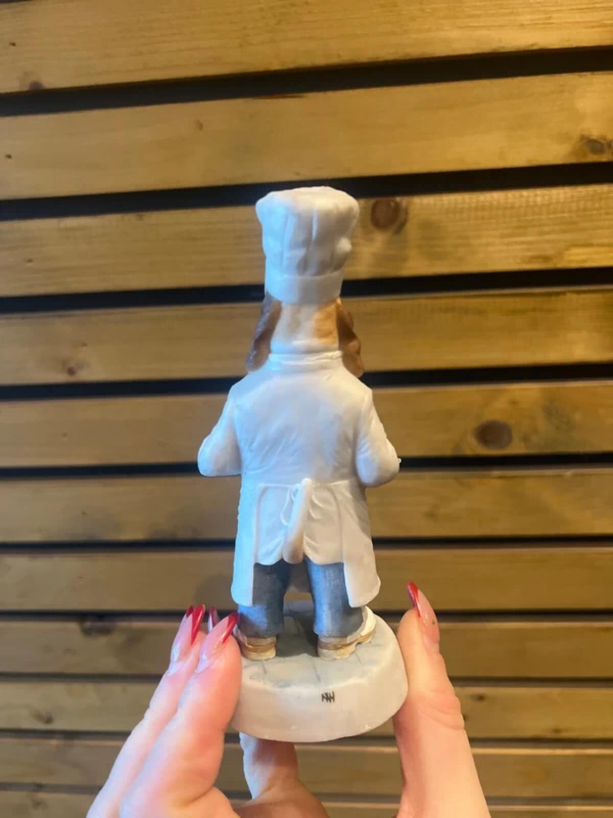 Robert Harrop Vintage 1995 Basset Hound Chef Dog Figurine