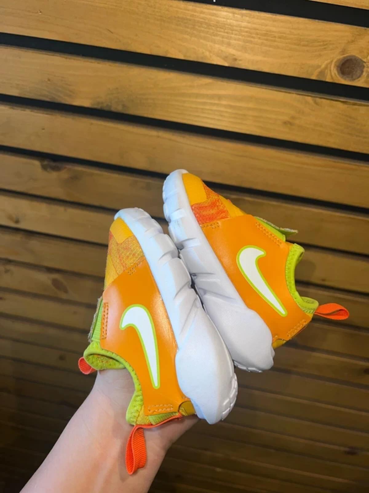 Nike Flex Runner 2 Toddler Trainers UK3.5