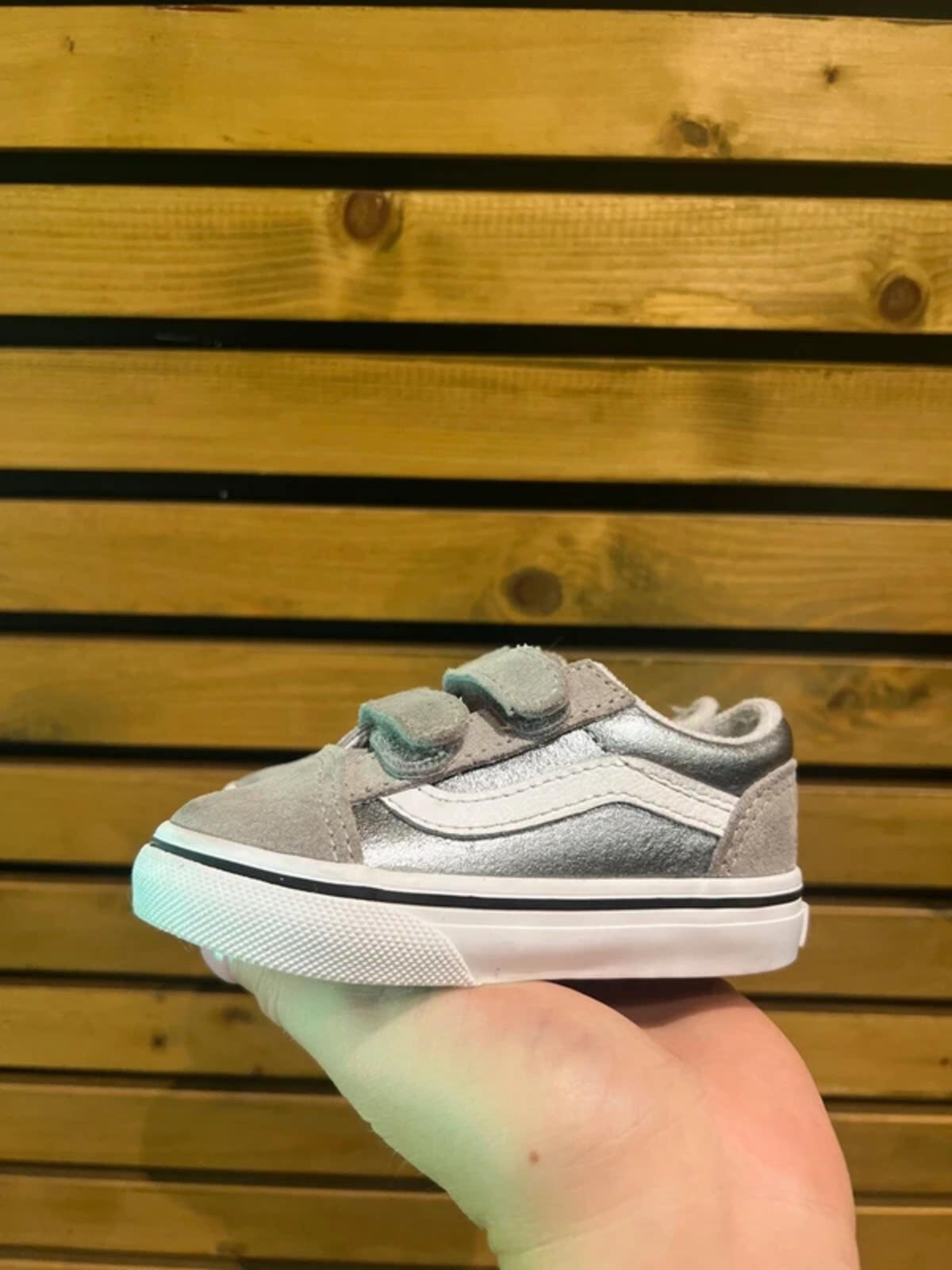 Vans Old Skool V Silver Metallic Trainers UK5