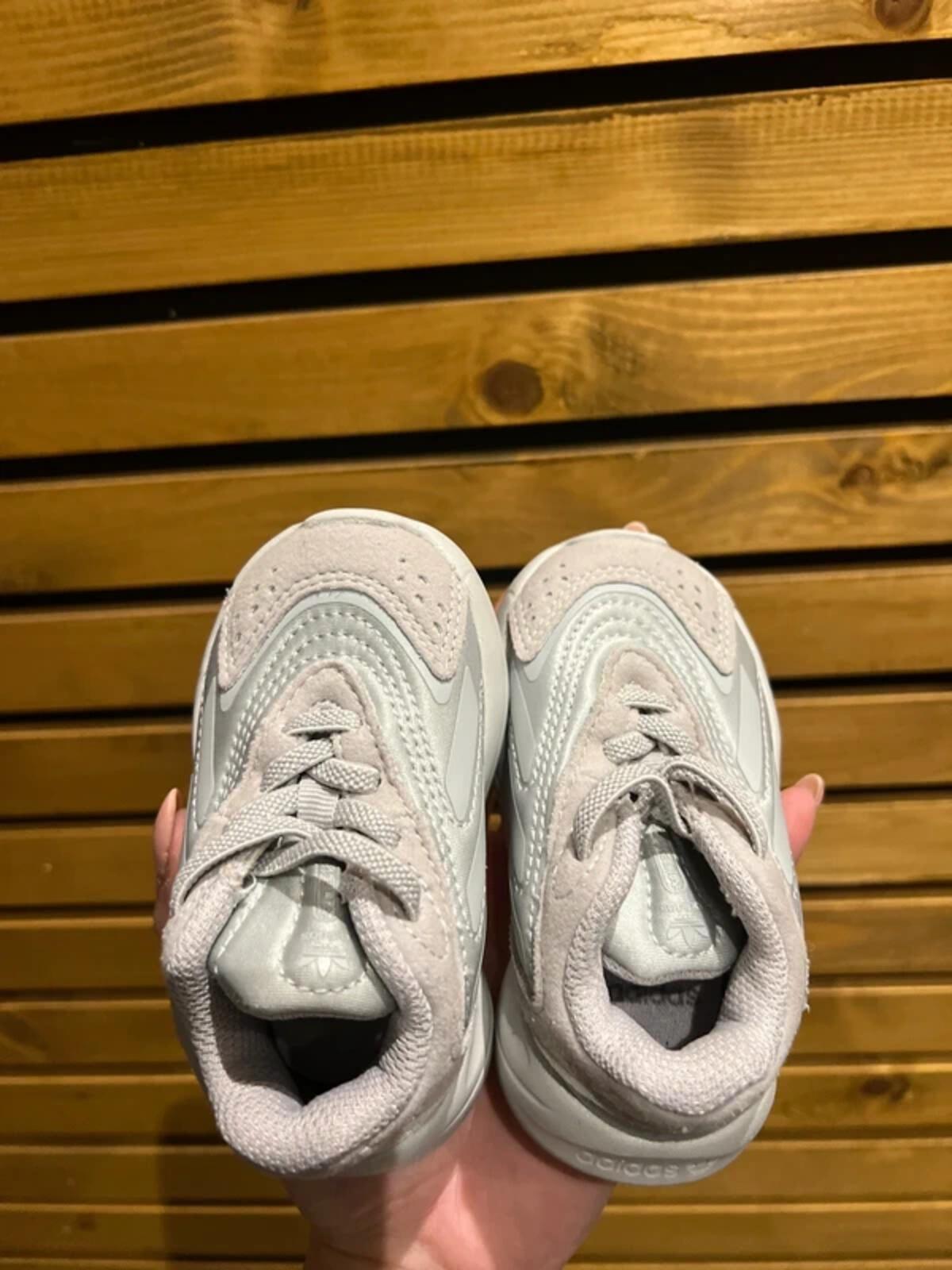 Adidas Ozelia Grey Trainers UK3K