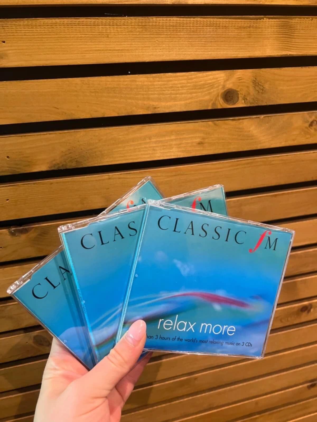 Vintage 2000 Classic FM Hall of Fame CD Bundle (6)