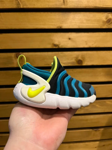 Nike Dynamo Go Volt Green Trainers UK4.5