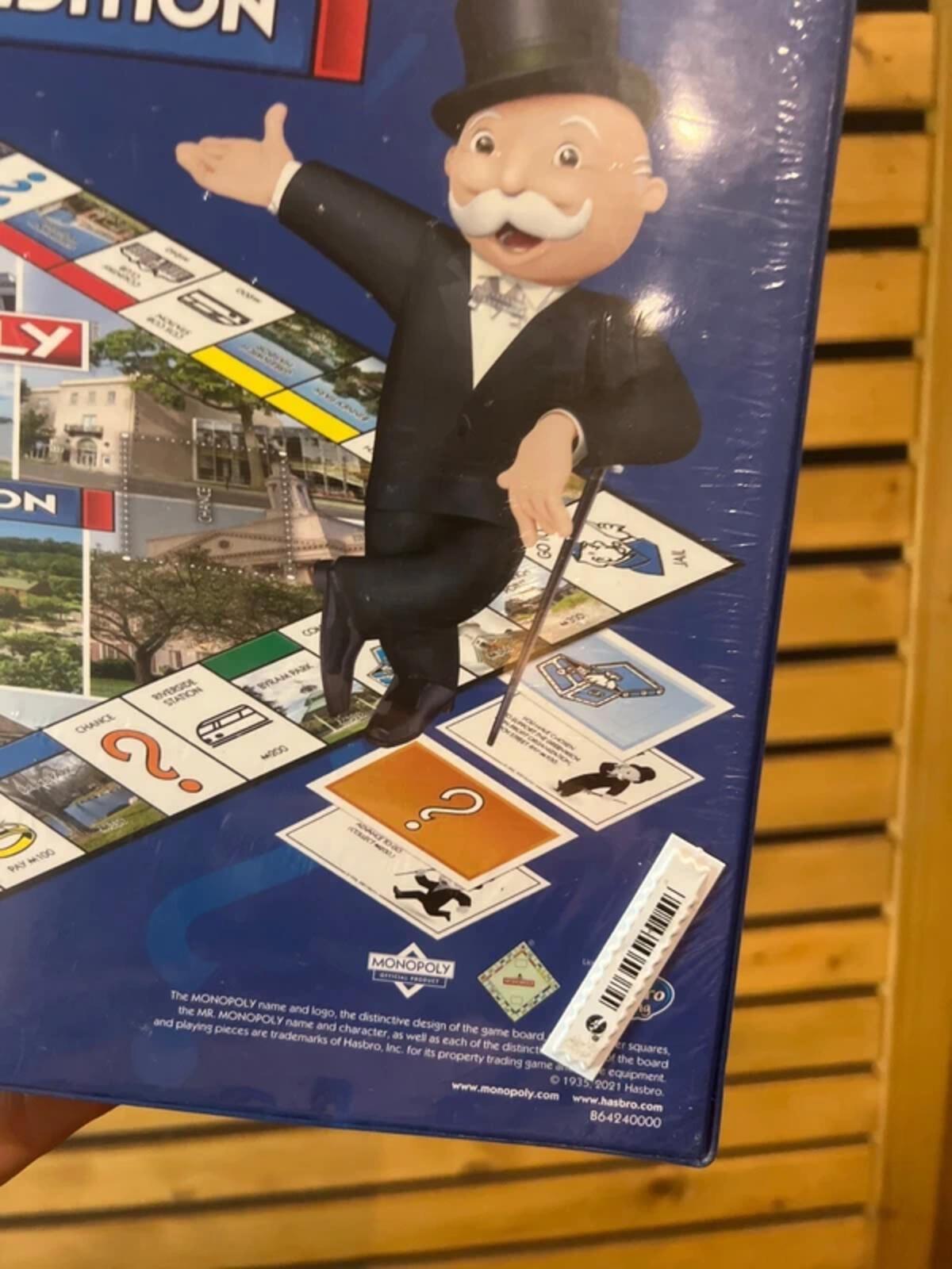 Monopoly Greenwich USA Connecticut Board Game NEW