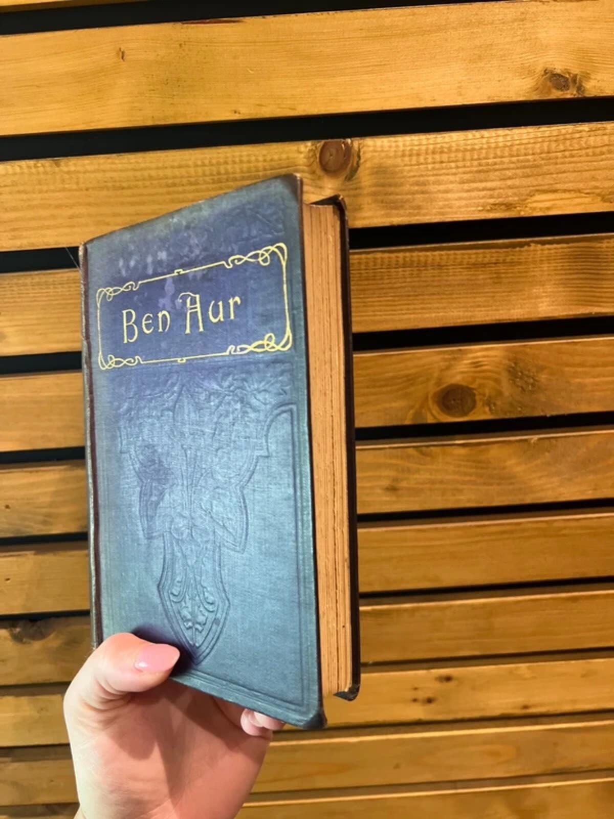 Ben-Hur A Tale of The Christ Vintage 1900’s Lew Wallace Hardback Book