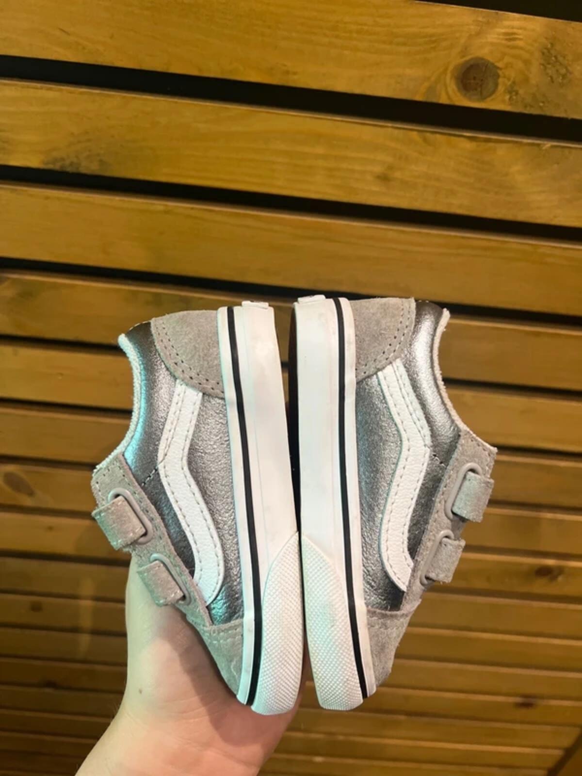 Vans Old Skool V Silver Metallic Trainers UK5