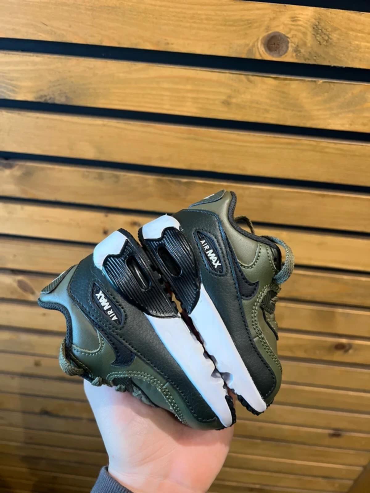 Nike Air Max 90 Infant Trainers UK3.5
