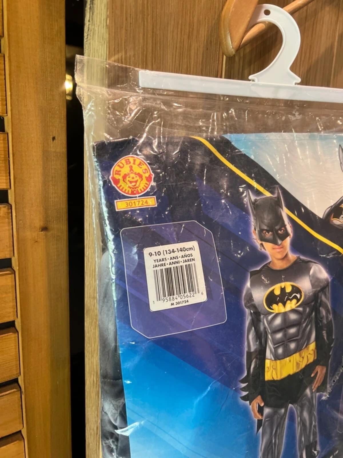 DC Batman Fancy Dress Costume Cape & Mask 9-10Y NEW