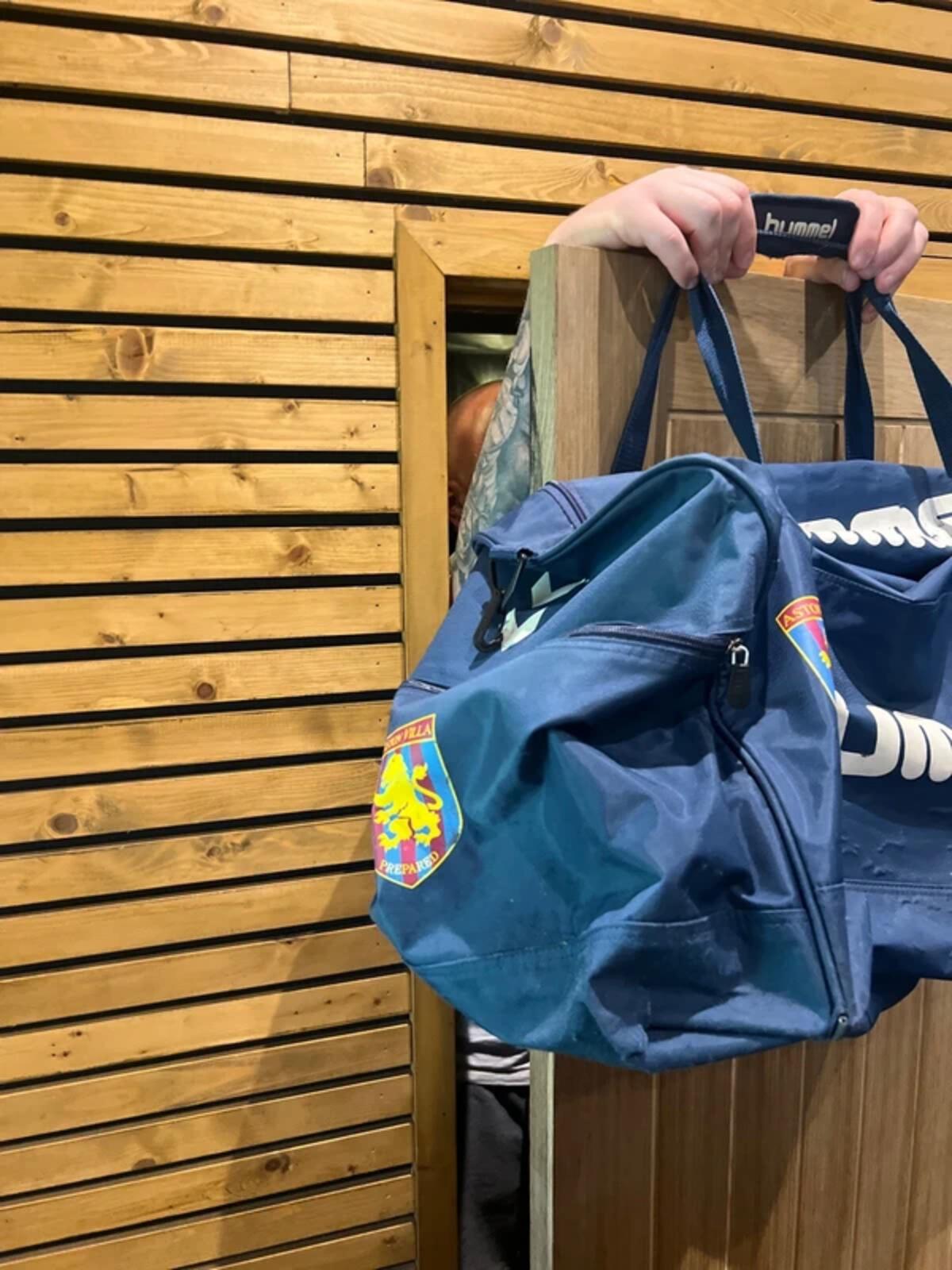 Aston Villa Football Hummel Vintage 2004-2006 Navy Sports Bag