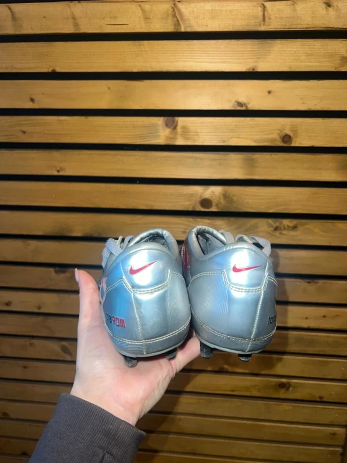 Vintage 2004 Nike Total 90 III SG Silver Rare Football Boots UK6