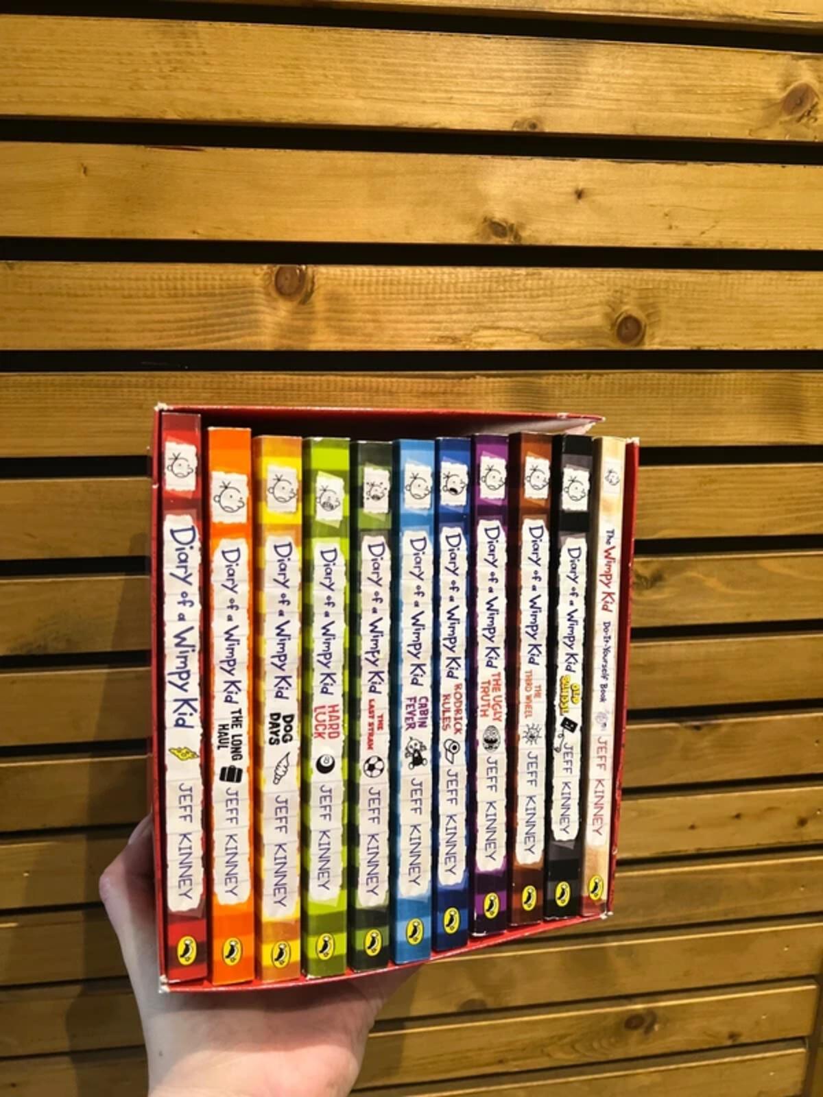 Diary of a Wimpy Kid Bookset (11)