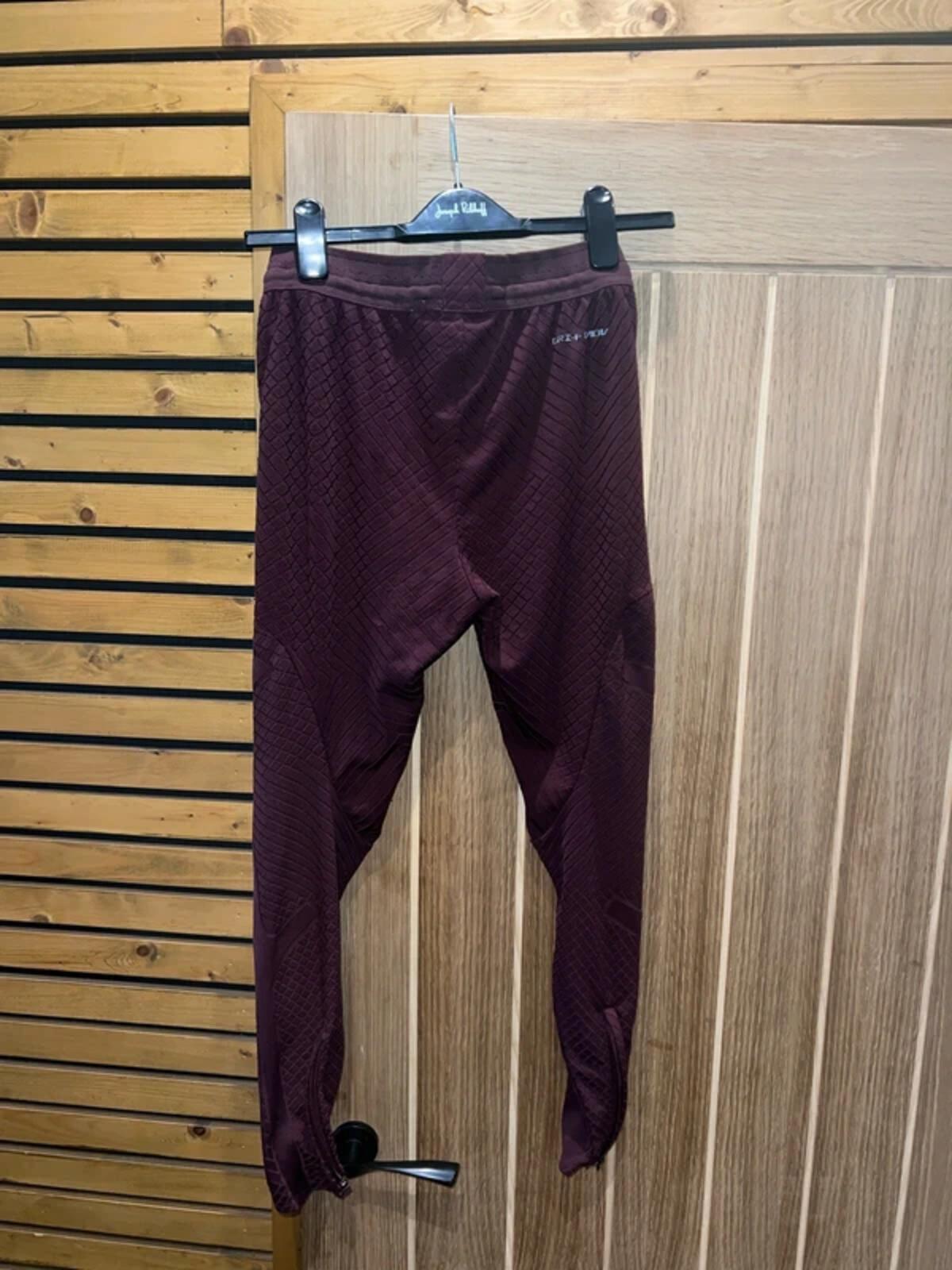 Liverpool FC Nike Strike Slim Fit Burgundy Joggers XS