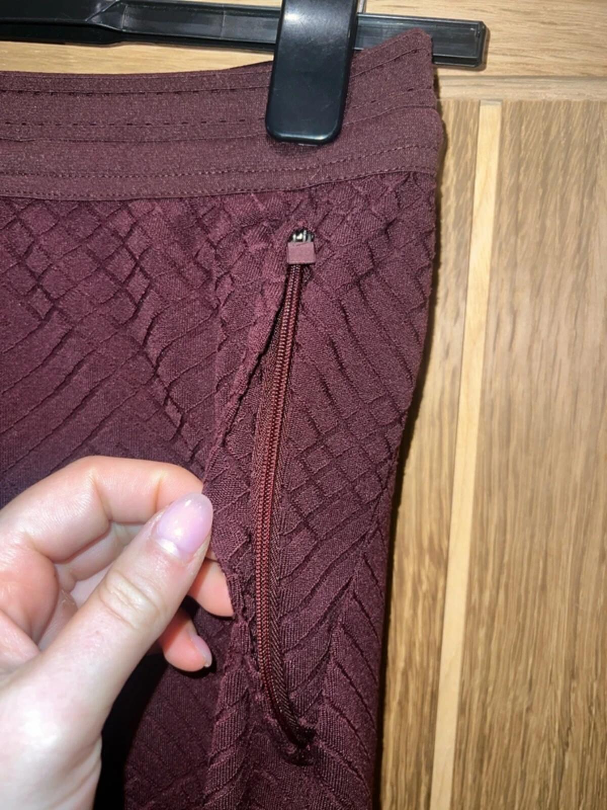 Liverpool FC Nike Strike Slim Fit Burgundy Joggers XS