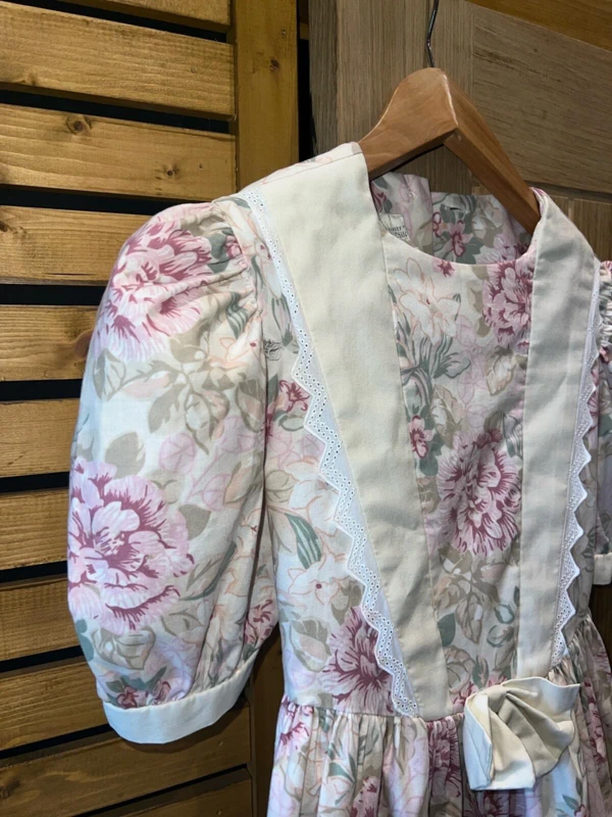 Vintage 1980's Laura Ashley Floral Dress 9-10Y
