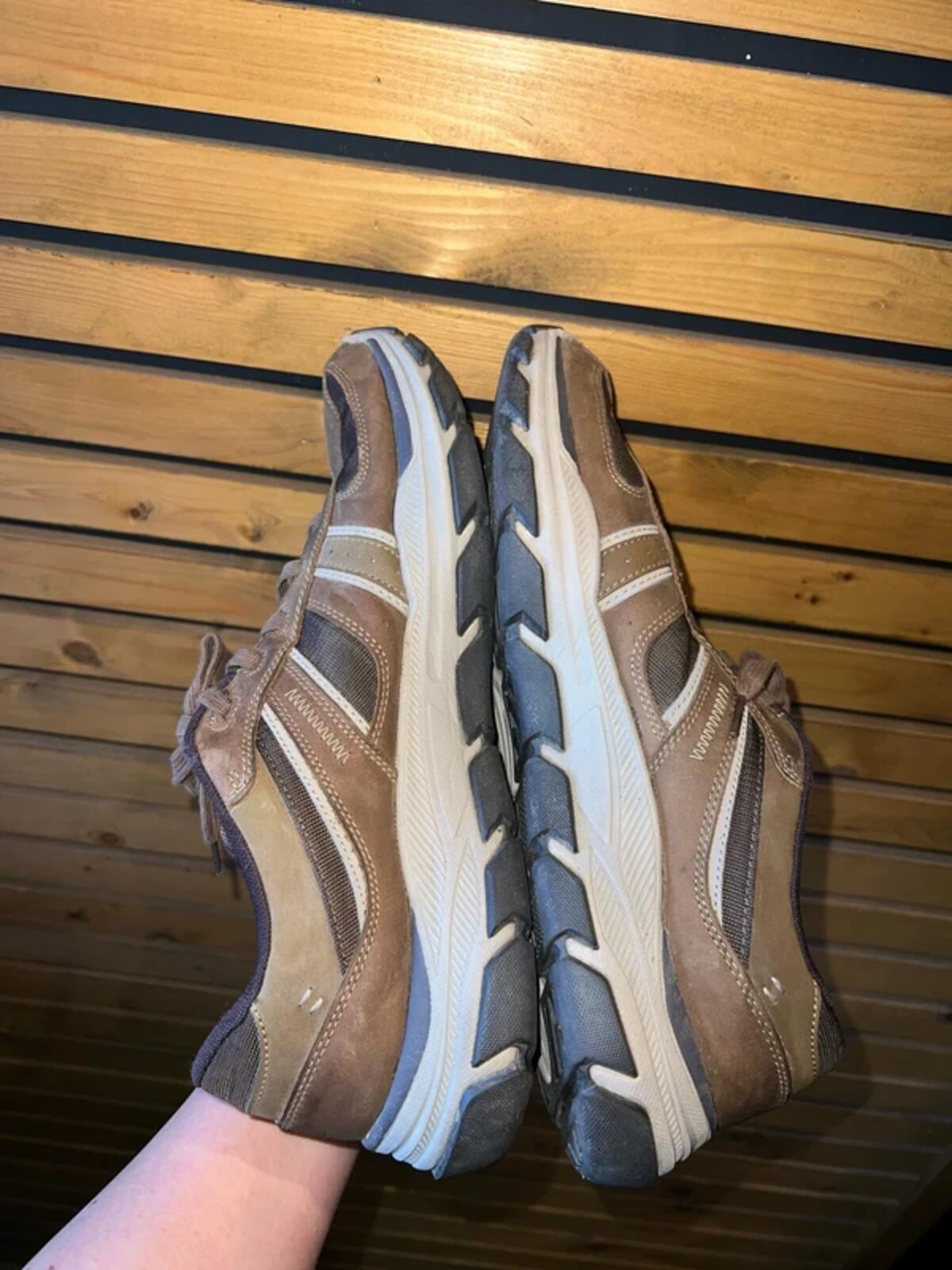 Skechers Respected Edgemere Goodyear Brown Trainers UK13