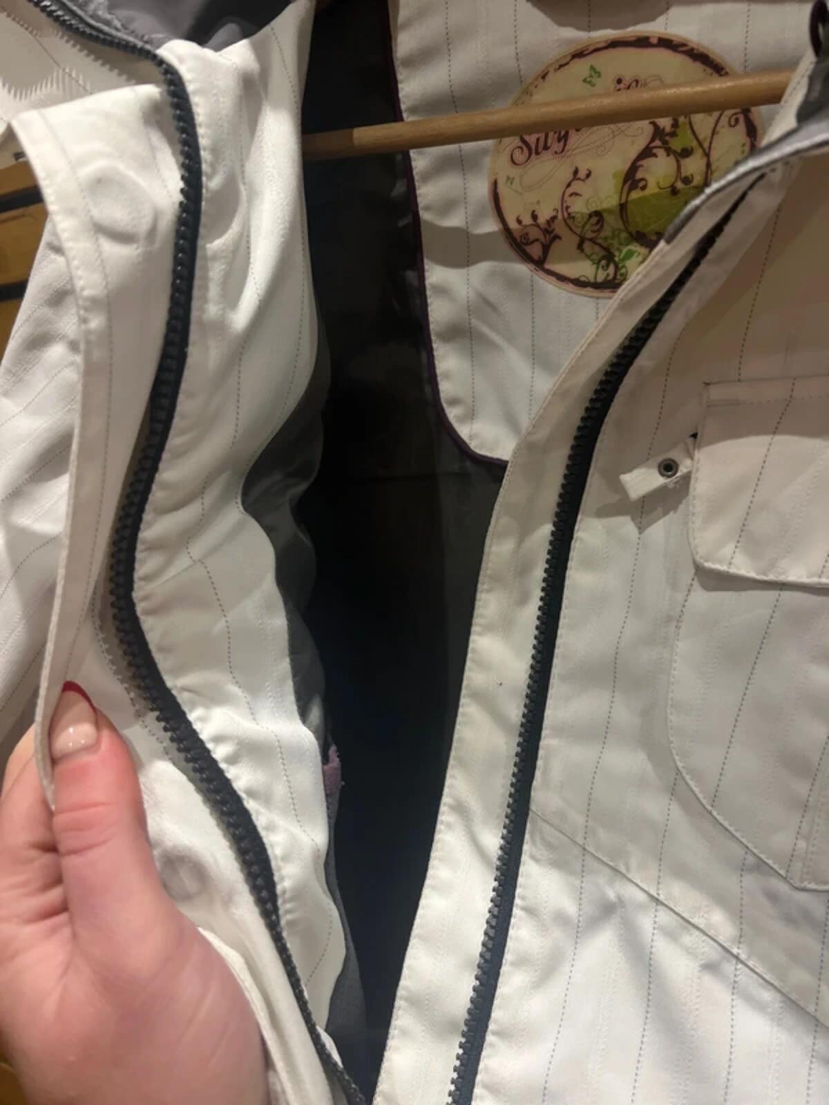 Surfanic Vintage White Striped Ski/Snowboard Jacket