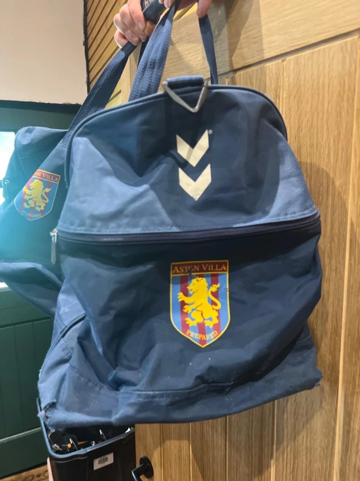 Aston Villa Football Hummel Vintage 2004-2006 Navy Sports Bag