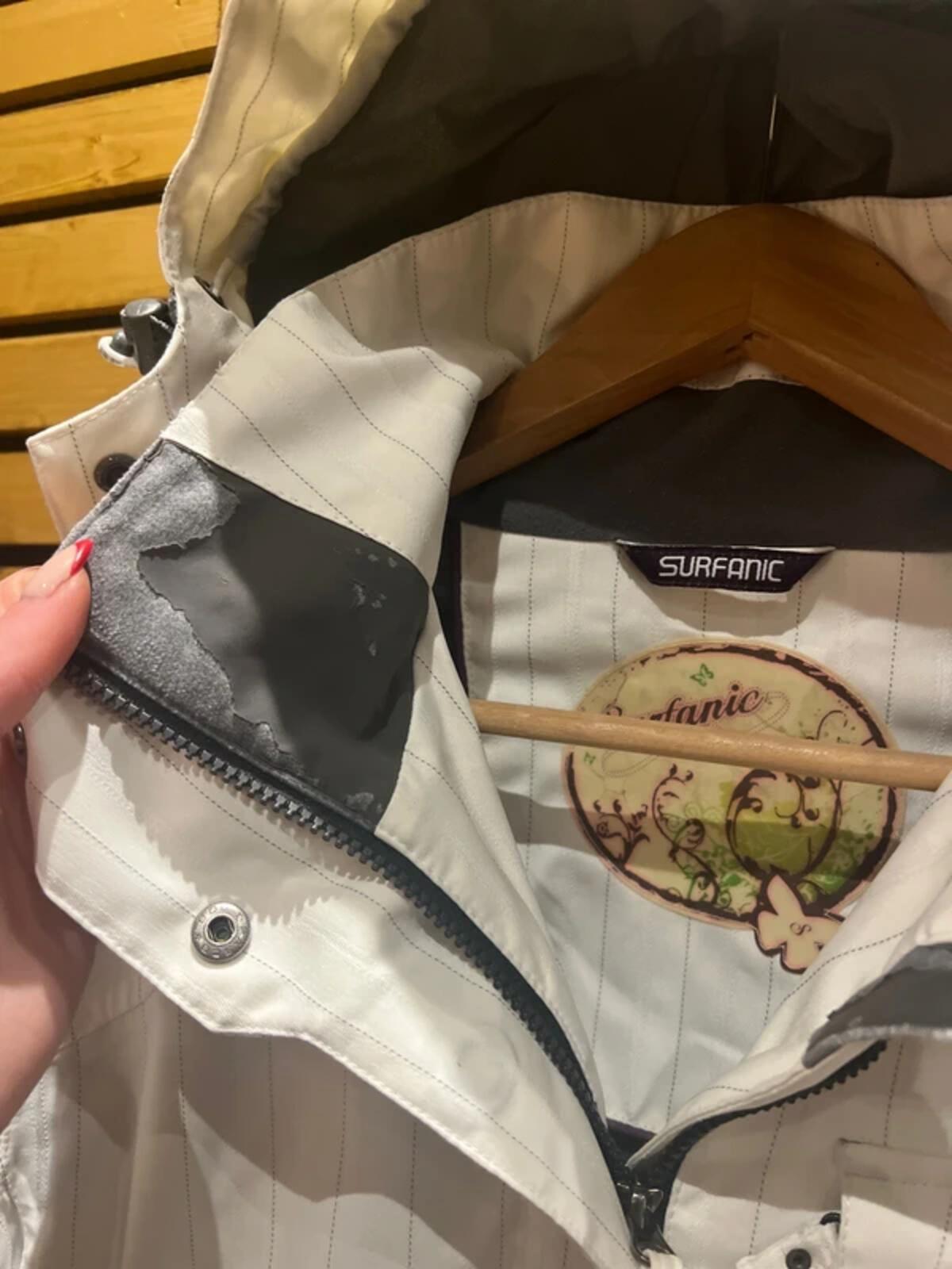 Surfanic Vintage White Striped Ski/Snowboard Jacket