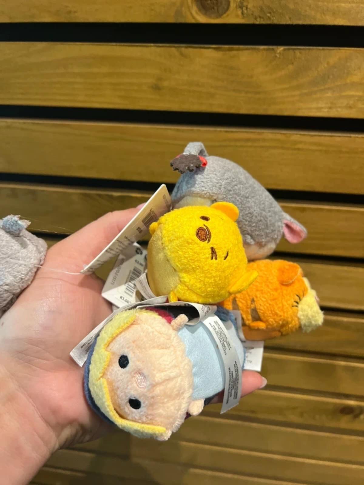 Tsum Tsum Disney Store Collectible Toy Bundle (5)