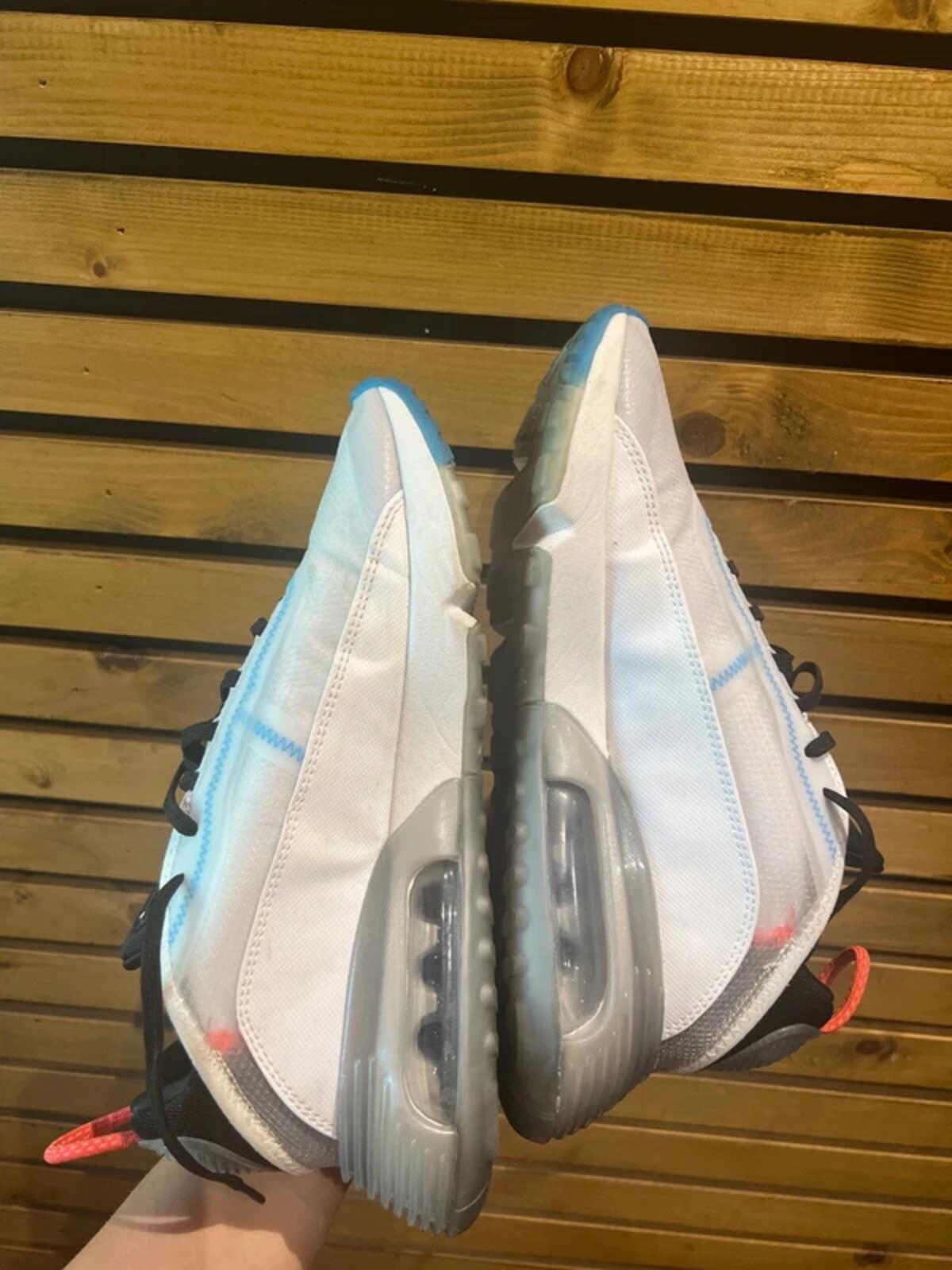 Nike Air Max 2090 Trainers UK7.5