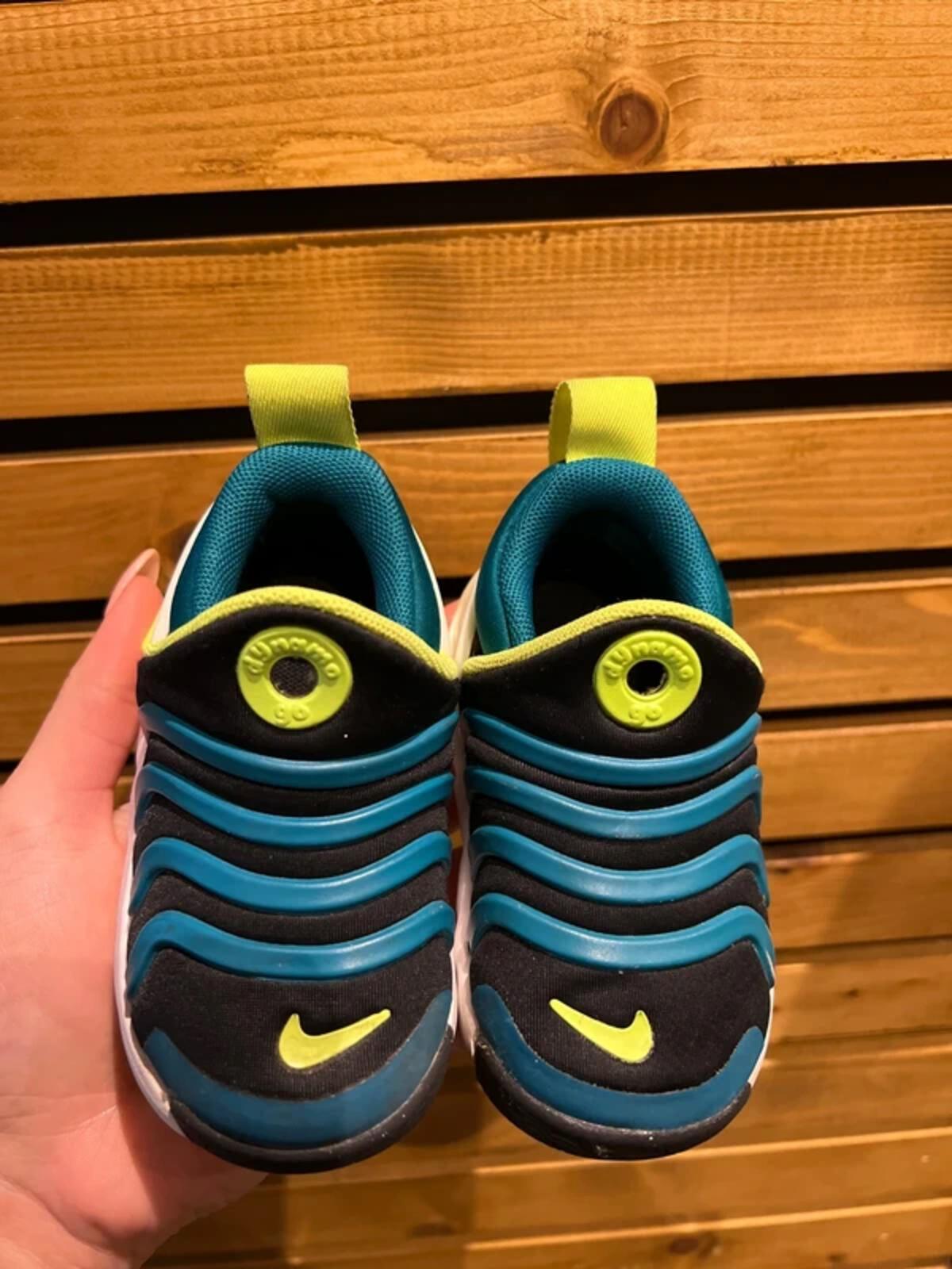 Nike Dynamo Go Volt Green Trainers UK4.5