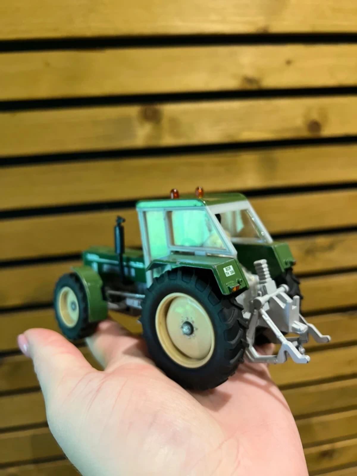 Siku Schluter Super 1050V Die Cast Vintage 1990’s 1:32 Model Tractor