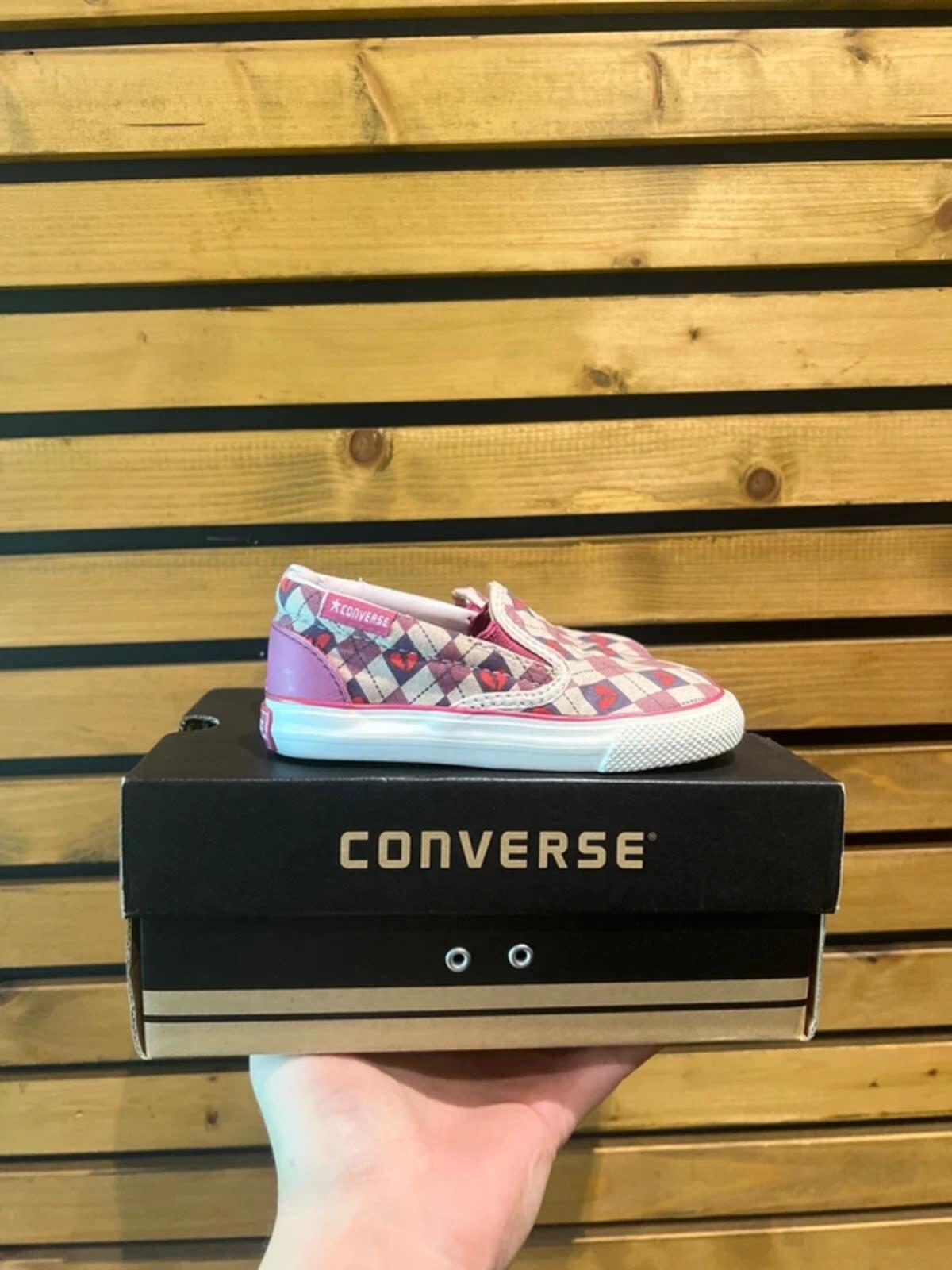Converse Orchid Heart Slip On Trainers UK7