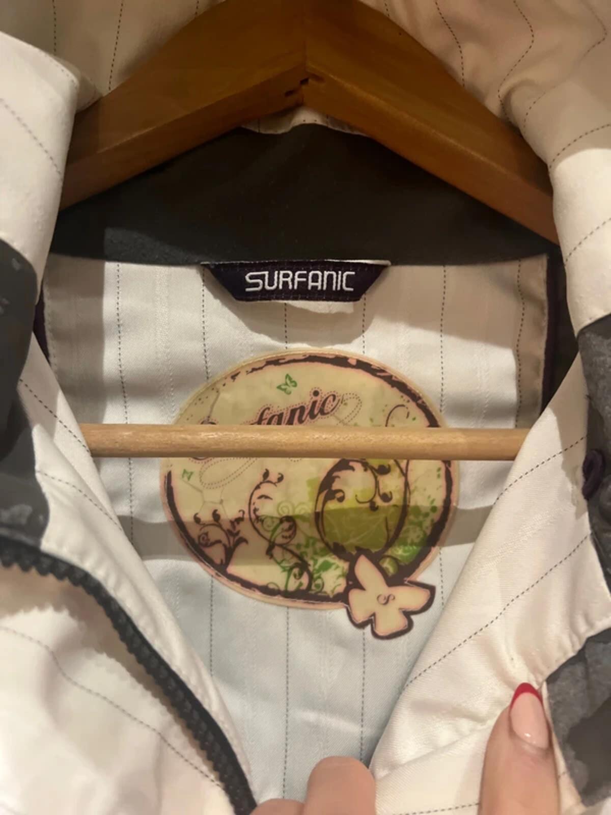 Surfanic Vintage White Striped Ski/Snowboard Jacket