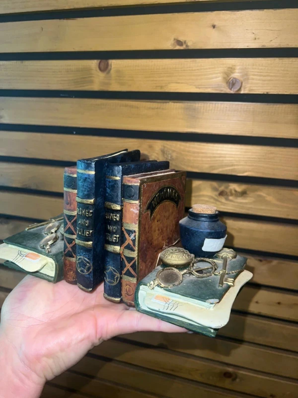 Vintage Crafted Stacked Romeo Juliet Shakespeare Bookends Pair
