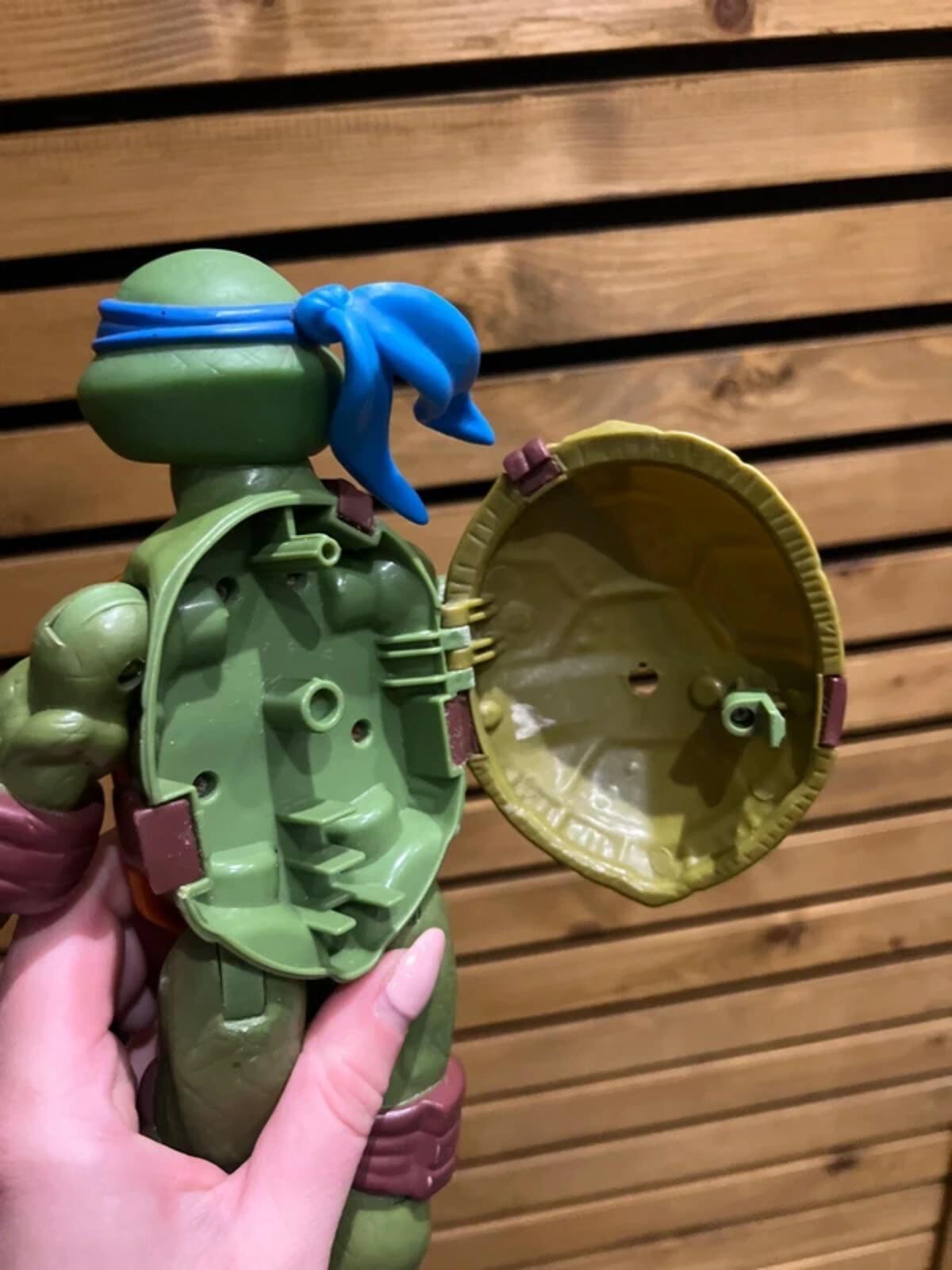 Teenage Mutant Ninja Turtles Leonardo 10” Figure Toy