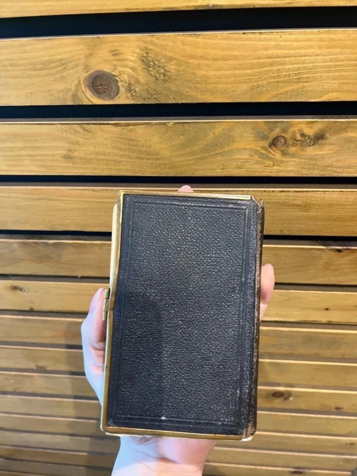 Antique 1800's Vintage The Holy Bible Illustrated Book