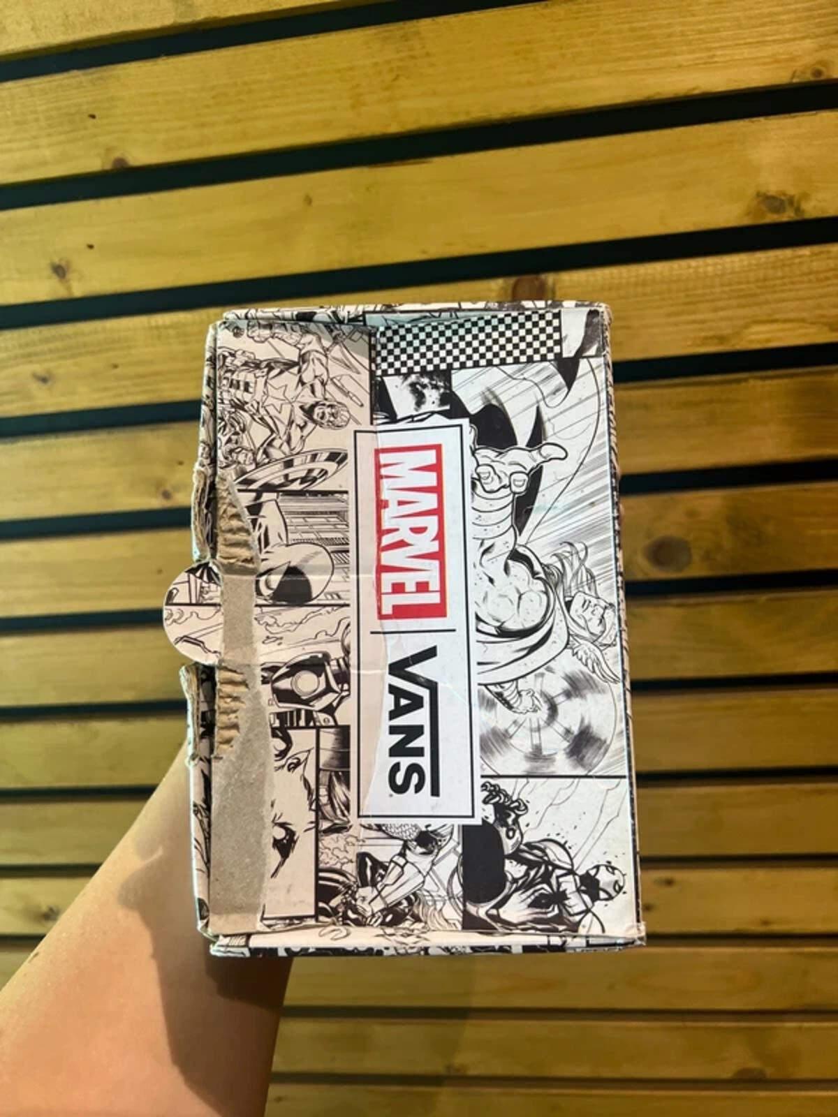 Vans x Marvel Hulk Checkerboard Trainers UK3
