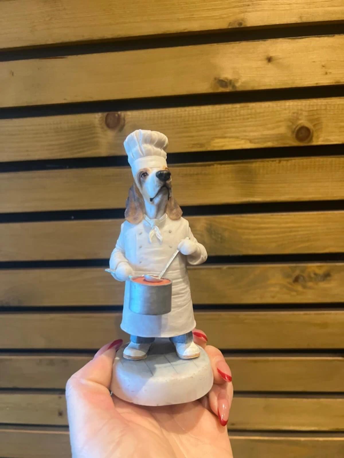 Robert Harrop Vintage 1995 Basset Hound Chef Dog Figurine