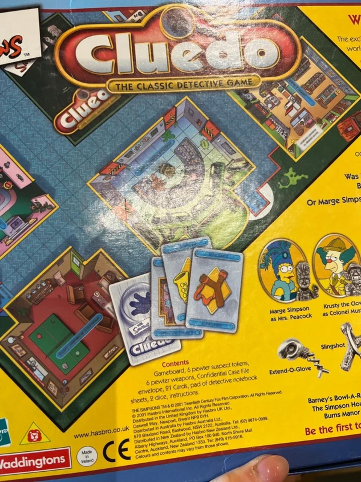 Vintage 2002 The Simpsons Cluedo Board Game