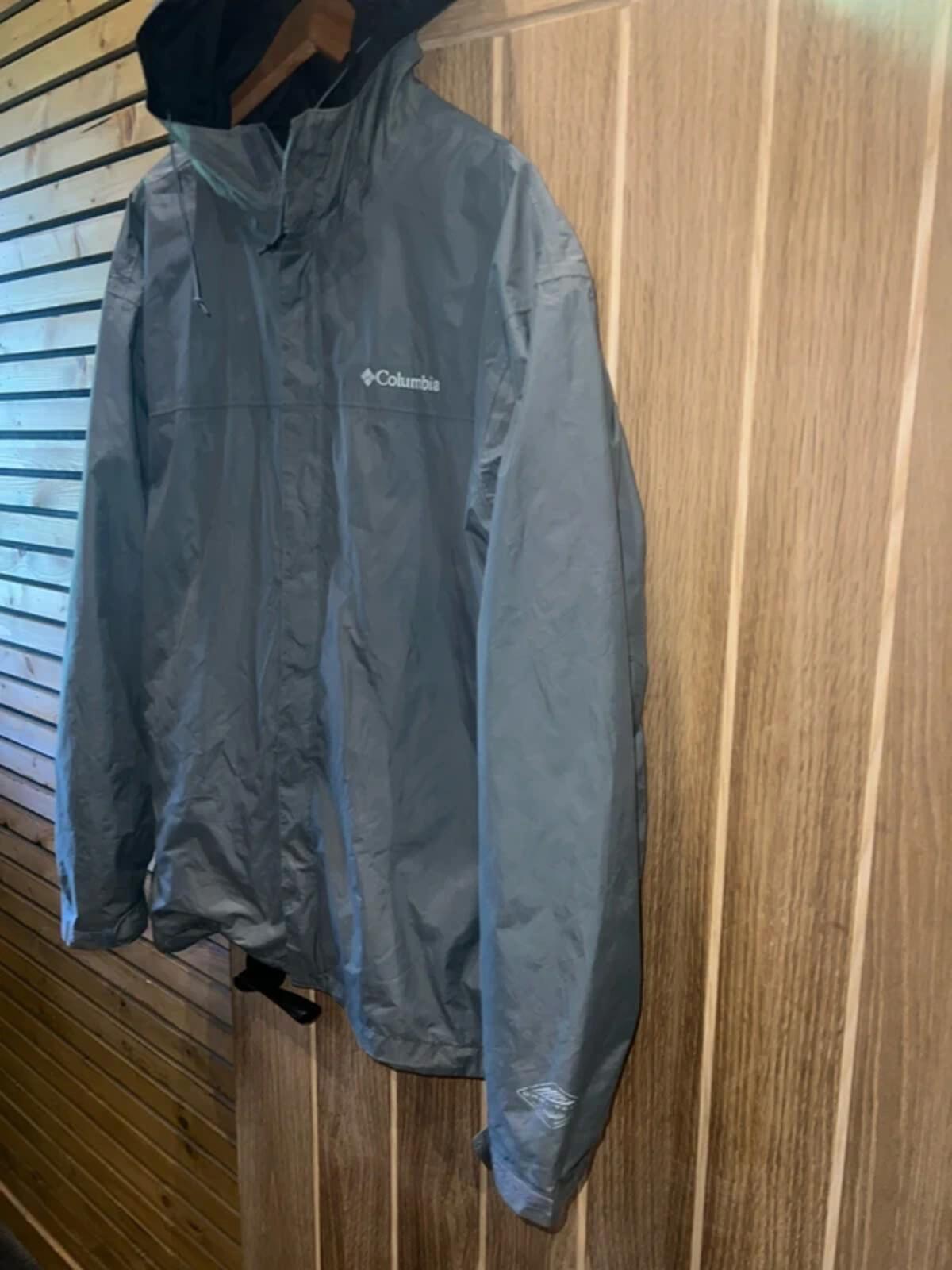 Columbia Omni Tech Waterproof Grey Raincoat XXL