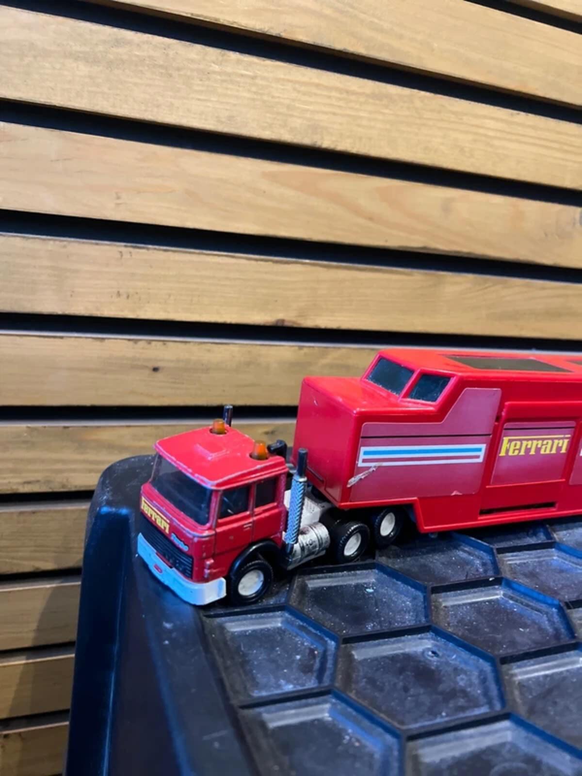 Vintage 1980 Matchbox Superking's Ferrari F1 Lorry Rare Racing Car Transporter