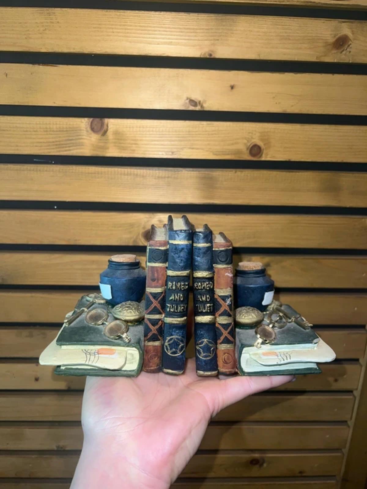 Vintage Crafted Stacked Romeo Juliet Shakespeare Bookends Pair