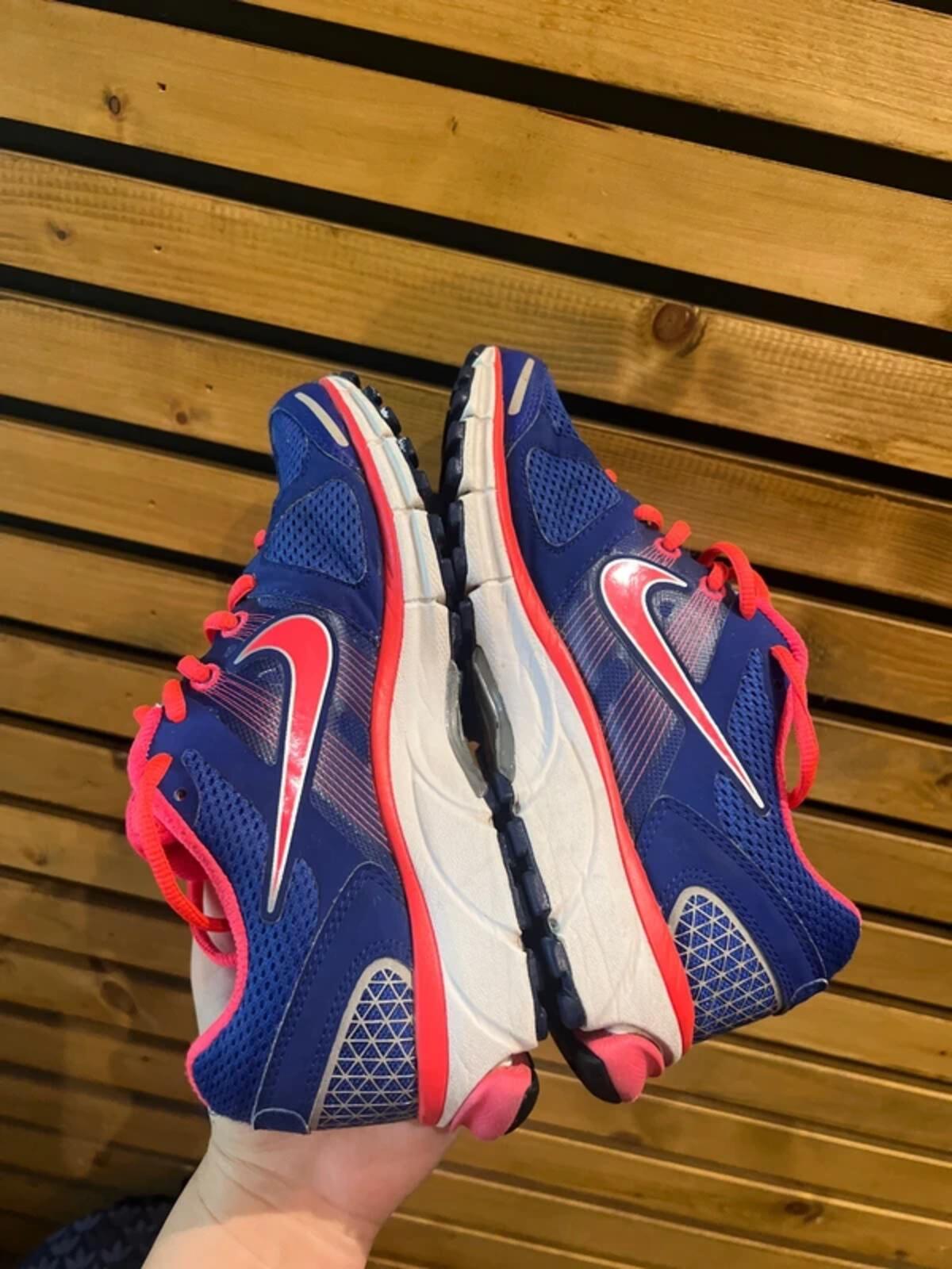 Nike Flywire Pegasus 28 Blue Running Trainers UK3.5
