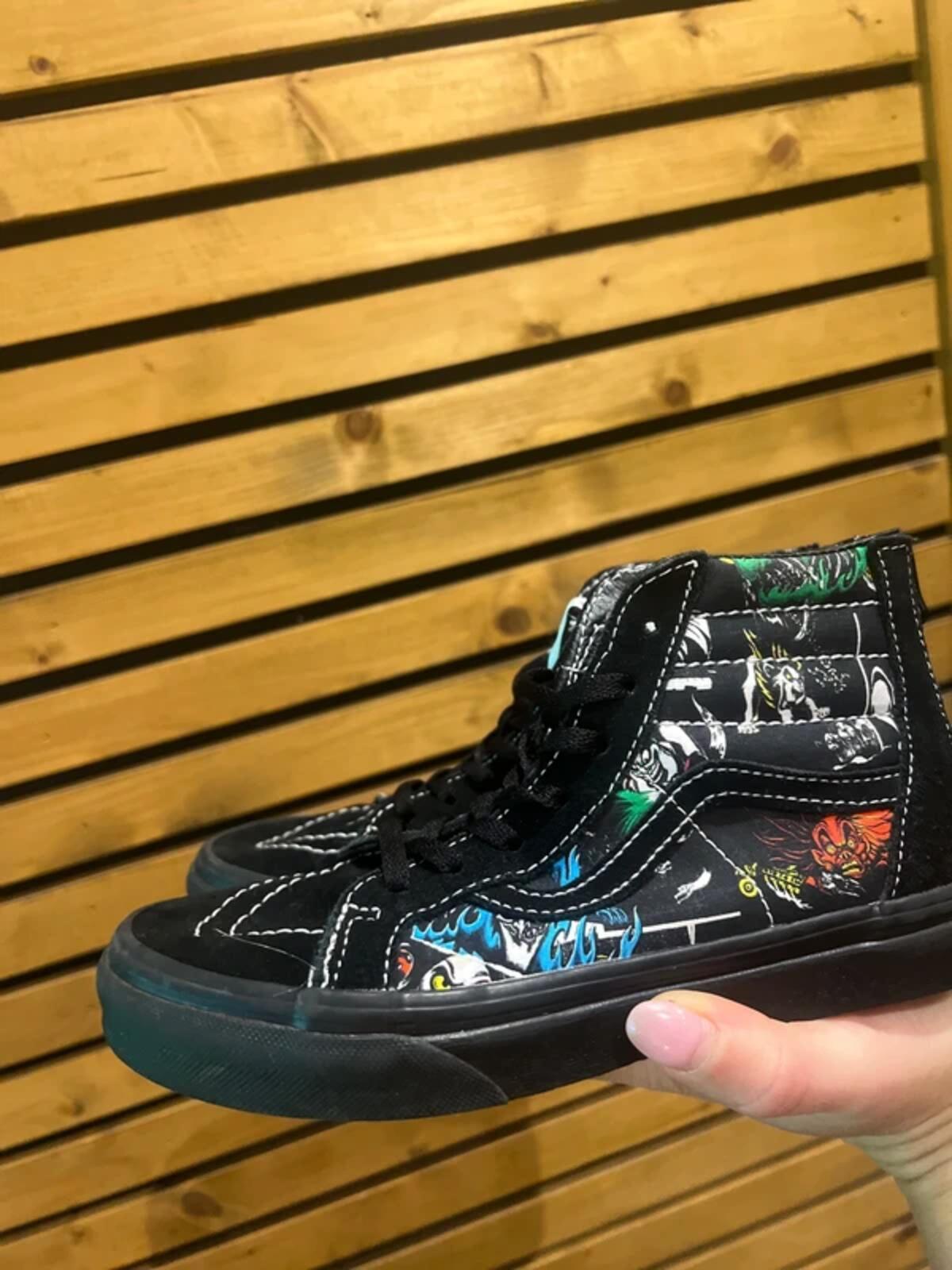 Vans x Disney Villains Black Character Trainers UK2.5