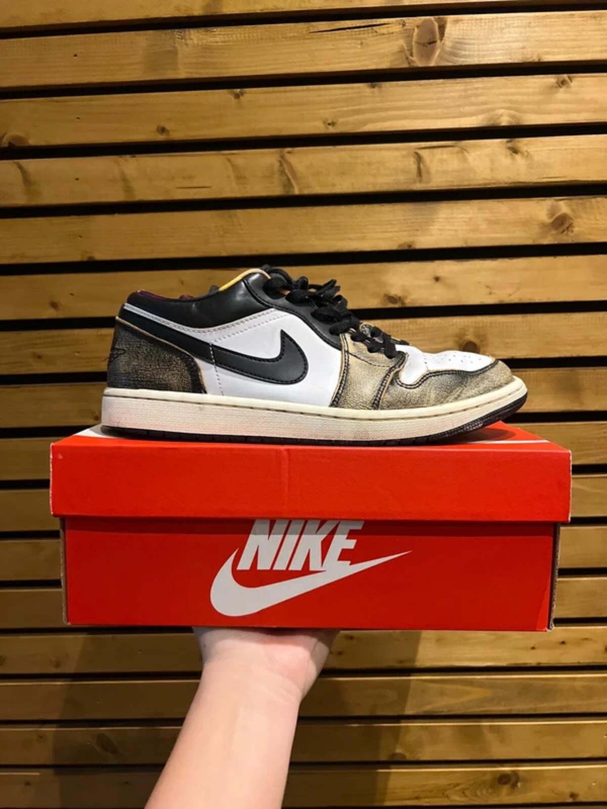 Nike Air Jordan 1 Low Wear Away Trainers UK8